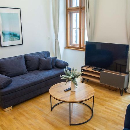 City Centre Apartment With Parking Prague Ngoại thất bức ảnh